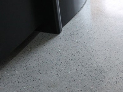 環(huán)氧彩砂水磨石地坪